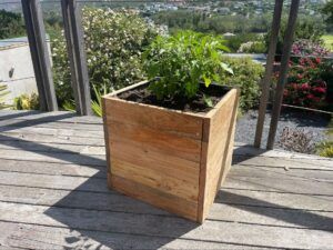 Basic Small Square Planter| Woodworking Plans
